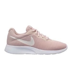 Women’s Nike sneaker